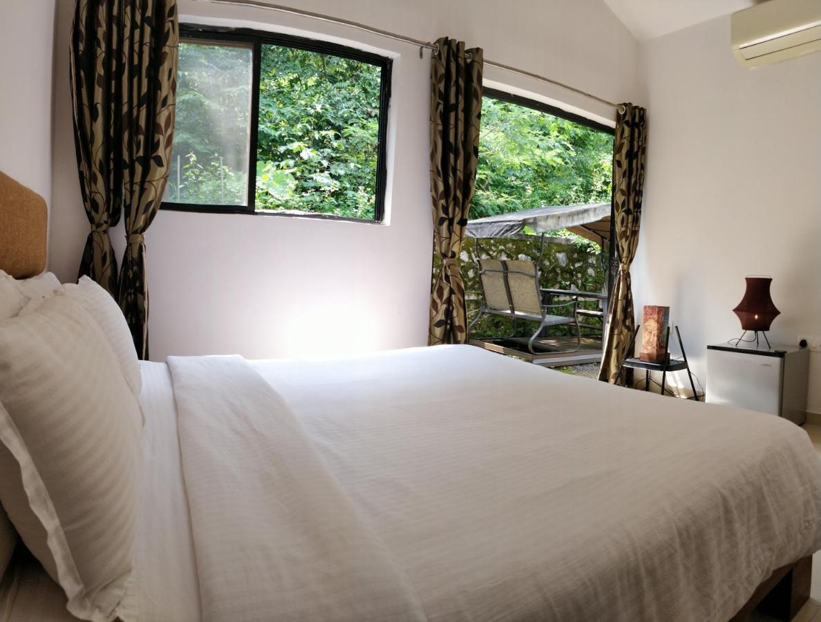 Casa Amor, Perfect Amidst Tranquility Chalet Karjat
